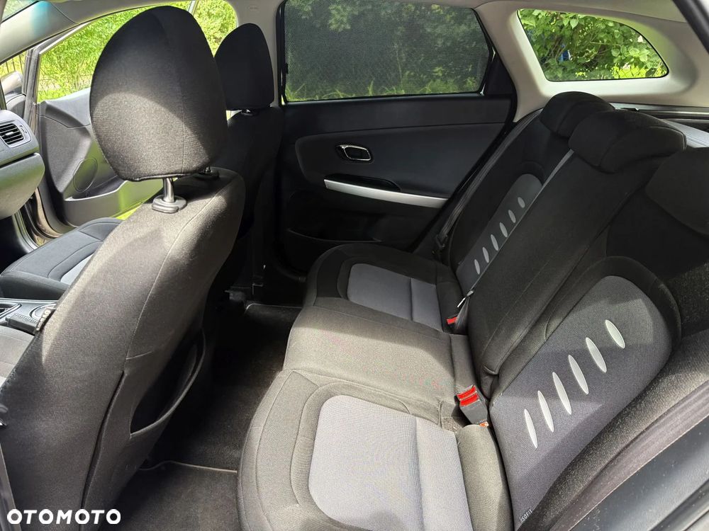Kia Ceed 1.6 GDI XL - 6