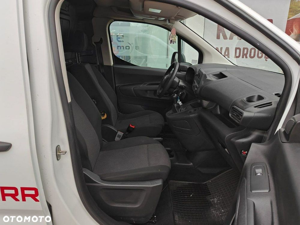 Toyota Proace City - 13
