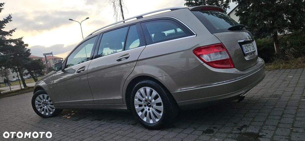 Mercedes-Benz Klasa C 180 T CGI Automatik BlueEFFICIENCY Avantgarde - 15