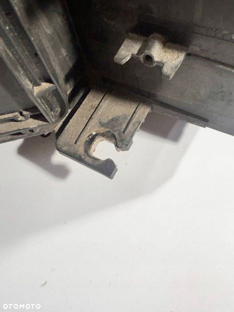 LAMPA PRAWY PRZÓD UK ANGLIK Audi Q5 SQ5 2011 - 7