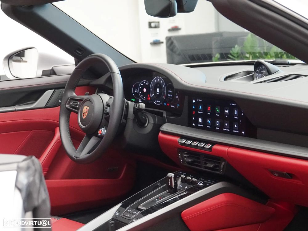 Porsche 911 Série F - 25