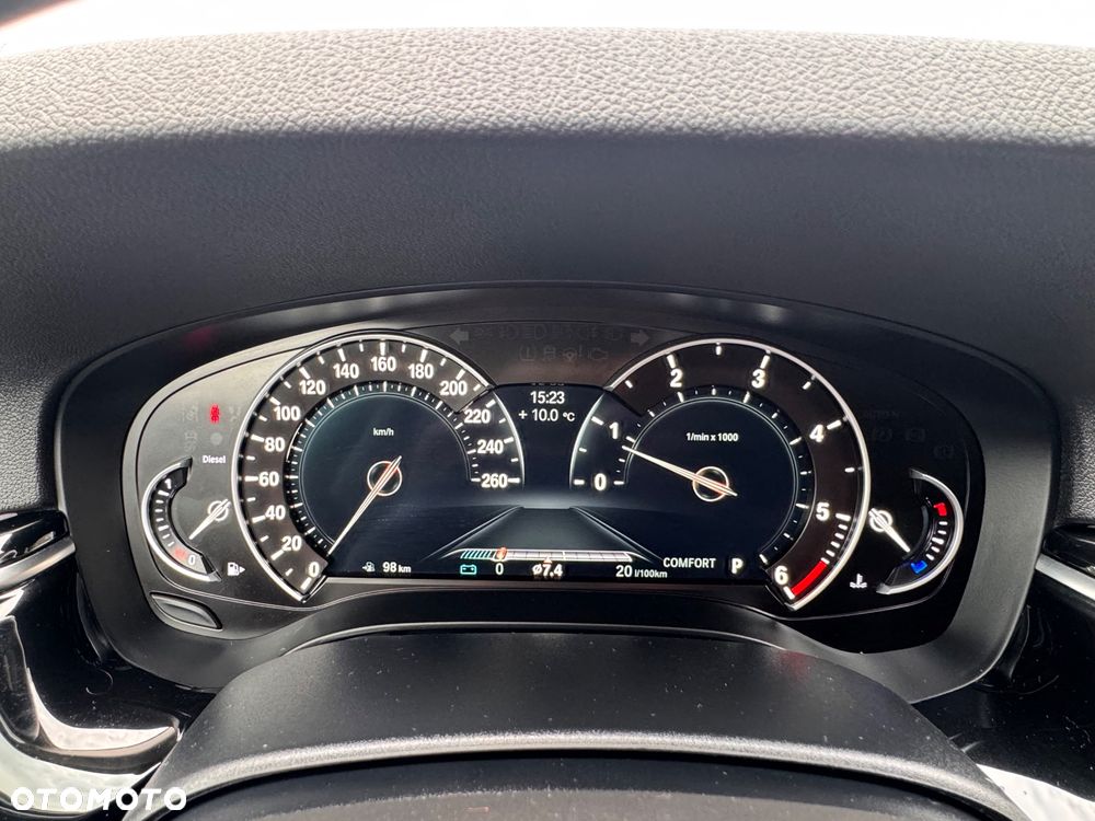 BMW Seria 5 520d xDrive Sport Line sport - 19