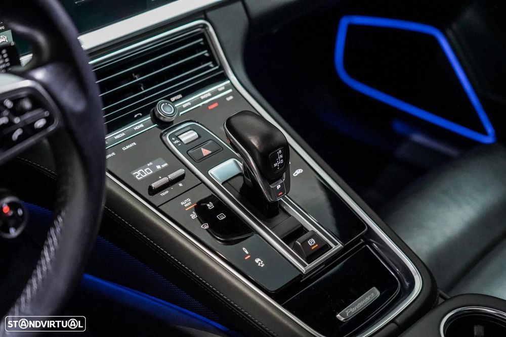 Porsche Panamera 4 S - 18