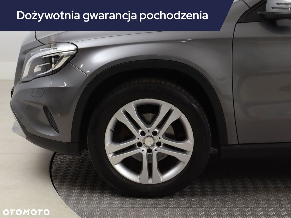 Mercedes-Benz GLA - 17