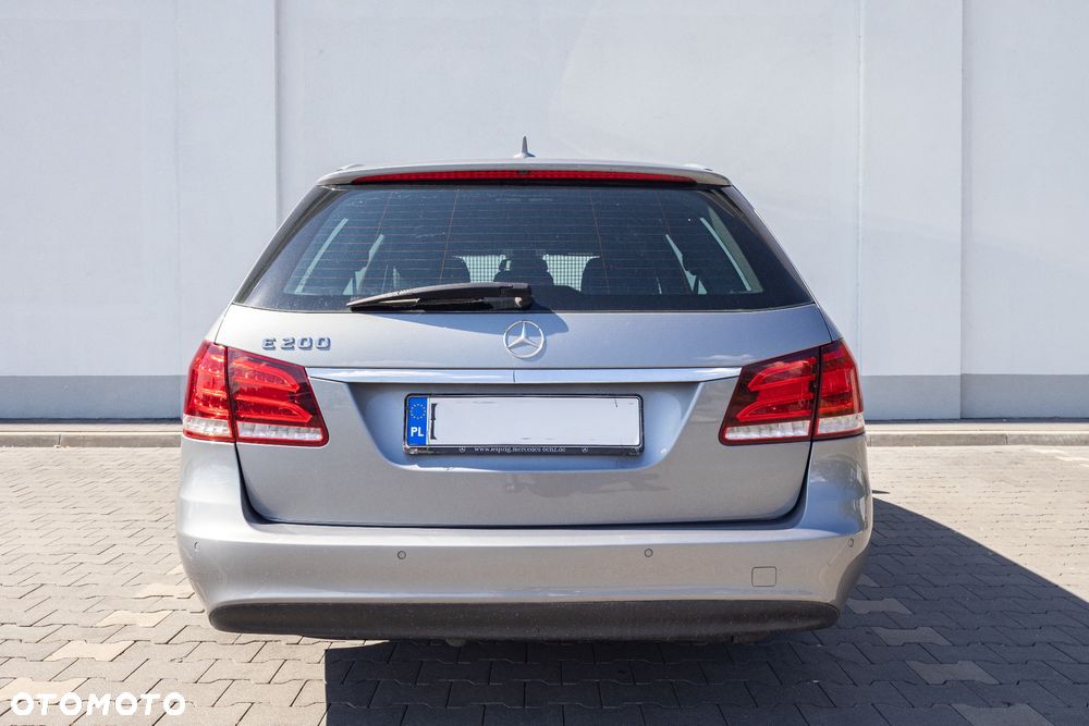 Mercedes-Benz E-Class 2013 photo 5