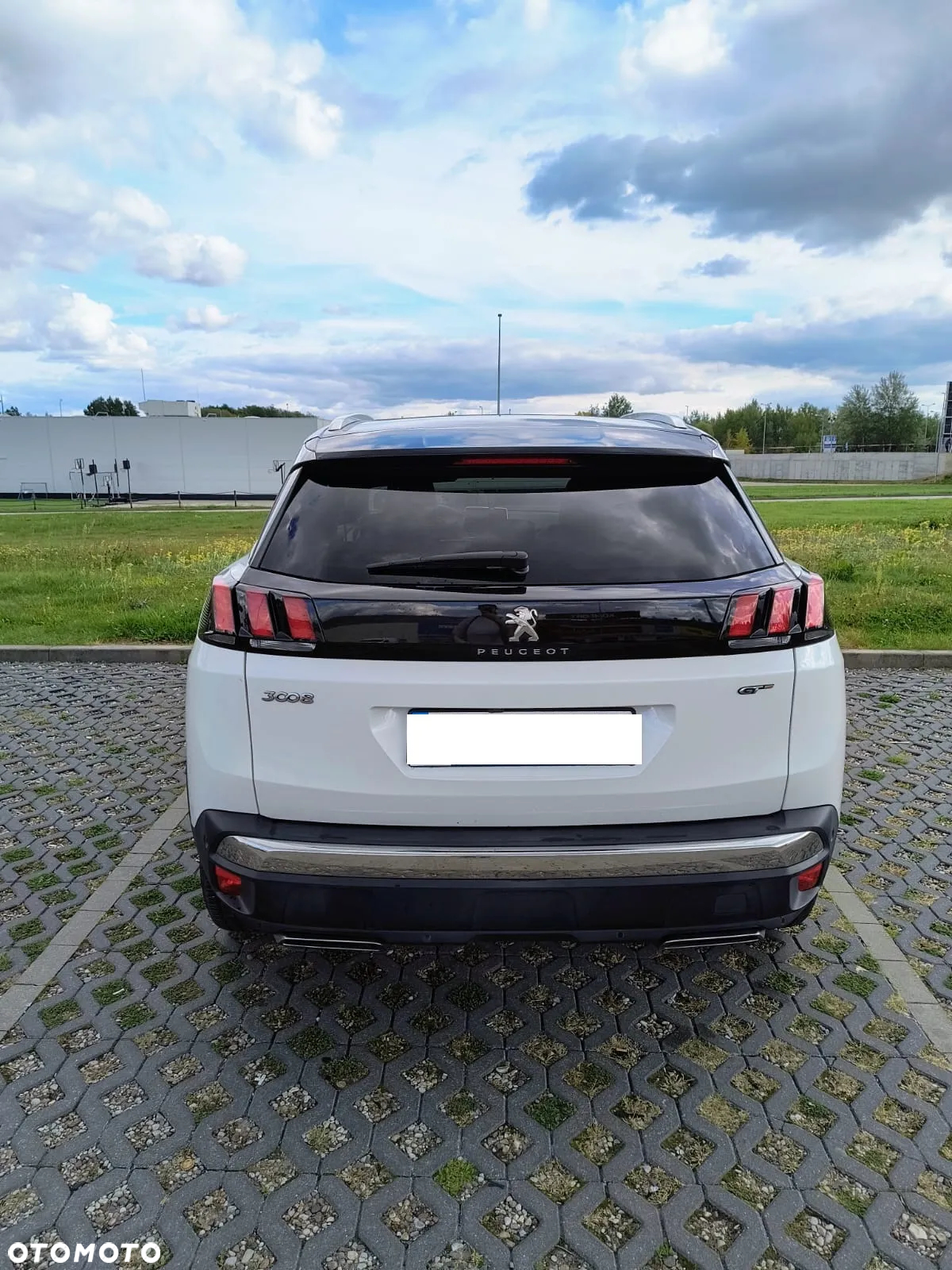Peugeot 3008 ver-2-0-bluehdi-gt-s-s-eat8 - 3