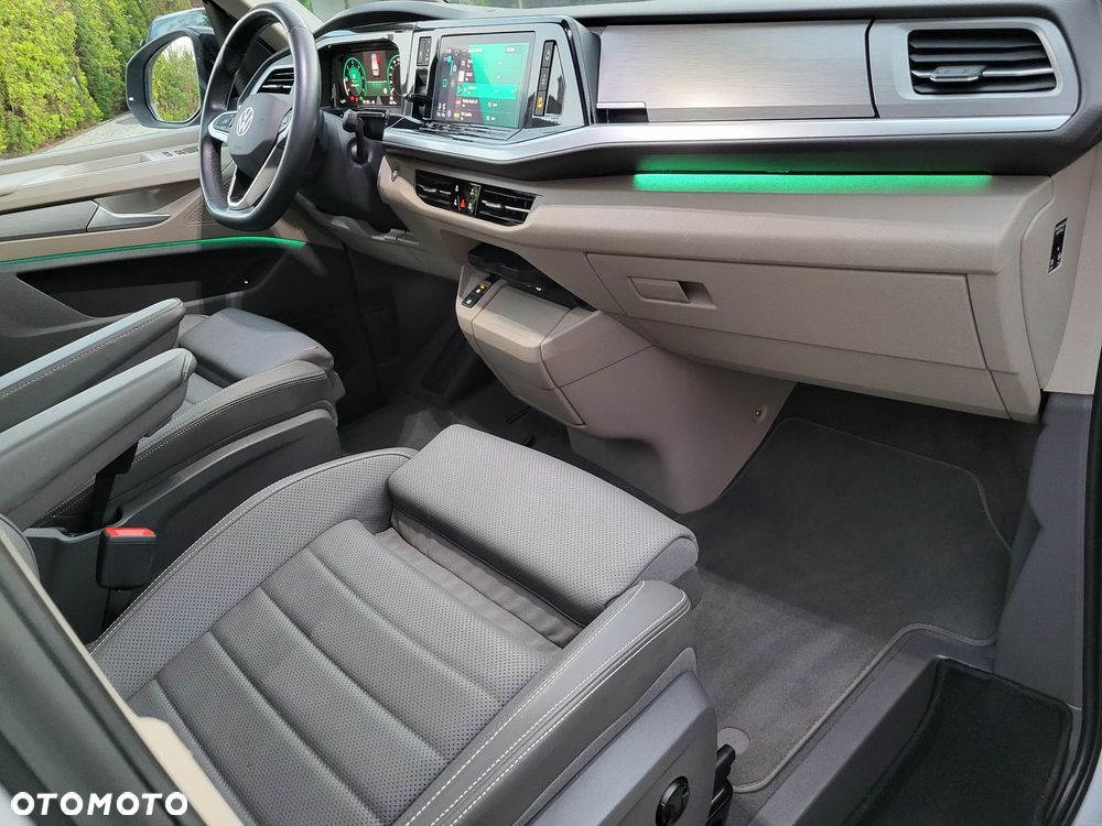 Volkswagen Multivan - 8