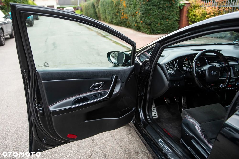 Kia Ceed 1.6 T-GDI GT-Challenge - 17
