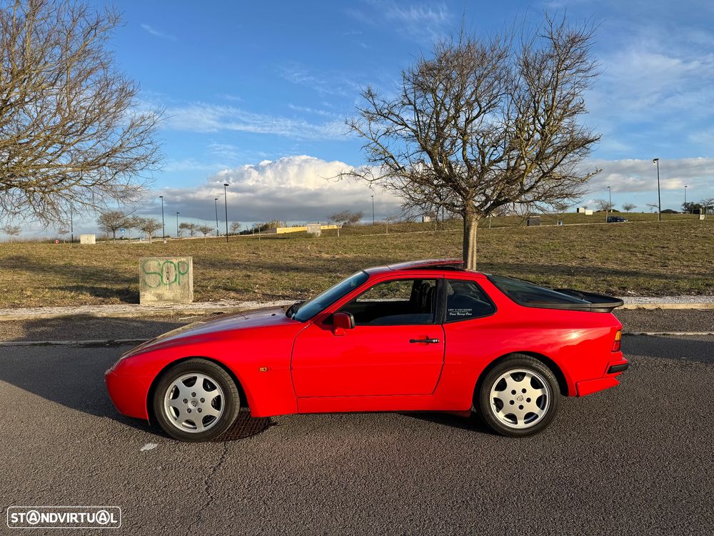 Porsche 944 Turbo S - 36