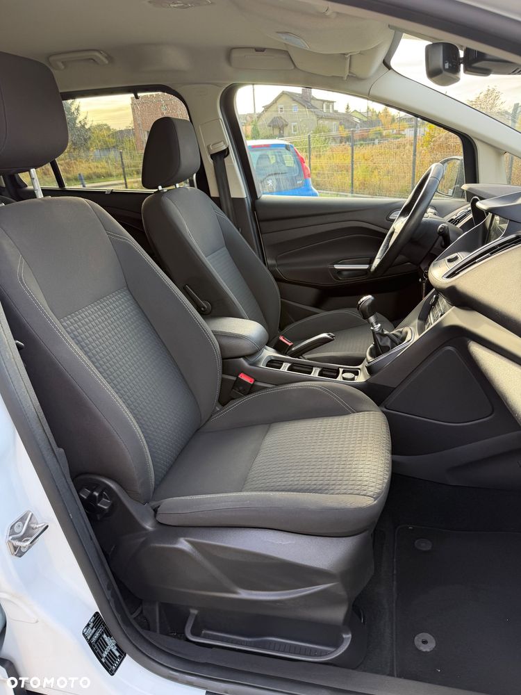 Ford Grand C-MAX - 21