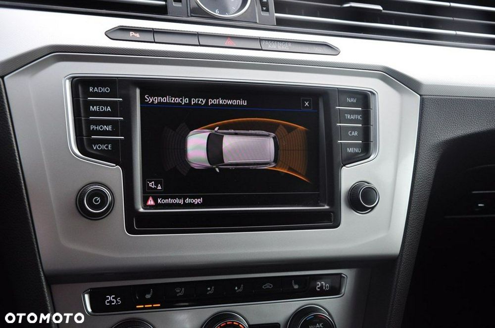 Volkswagen Passat Variant - 36