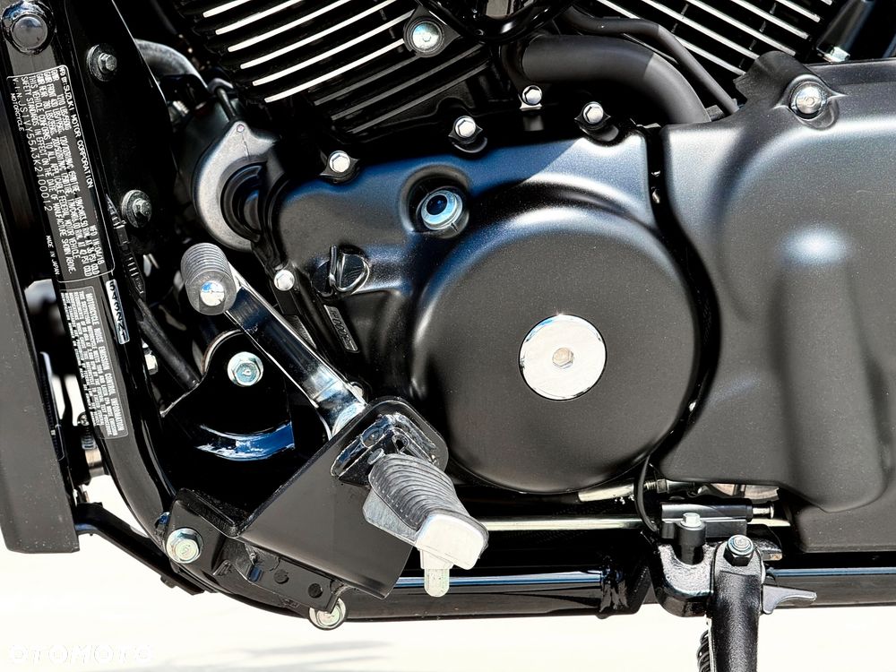 Suzuki Boulevard - 34