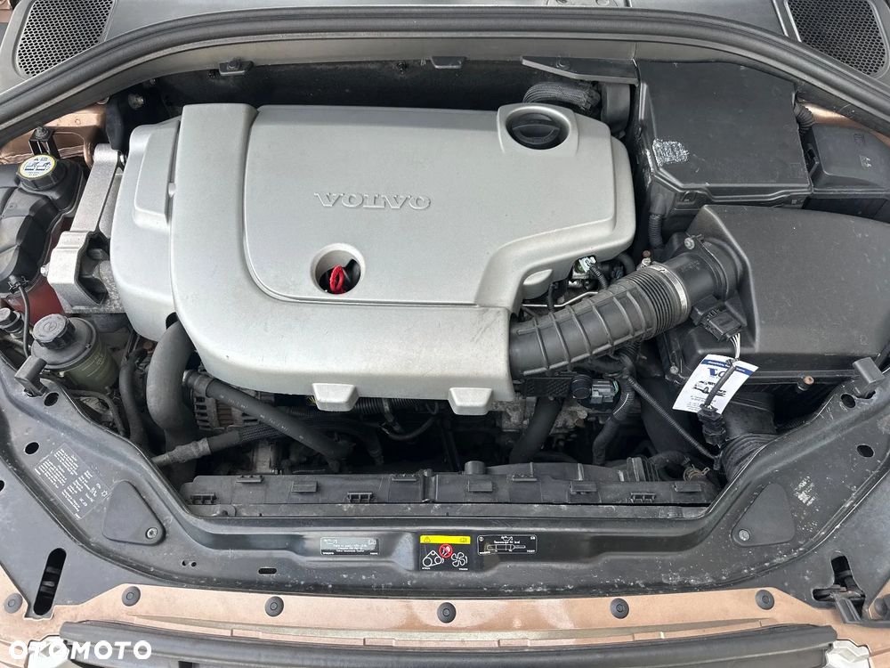 Volvo XC 60 D5 AWD Summum - 8