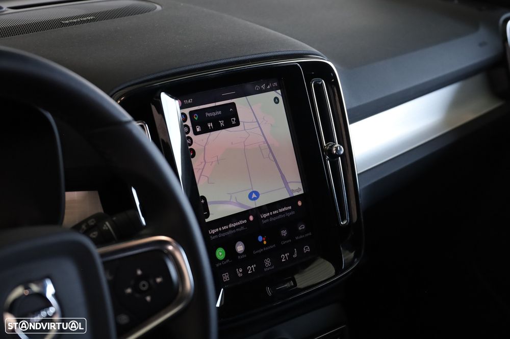 Volvo XC 40 2.0 B3 Plus Dark - 17
