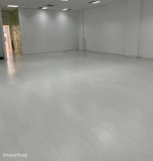 Espaço comercial +100m2 junto à Universidade do Minho - Grande imagem: 4/5