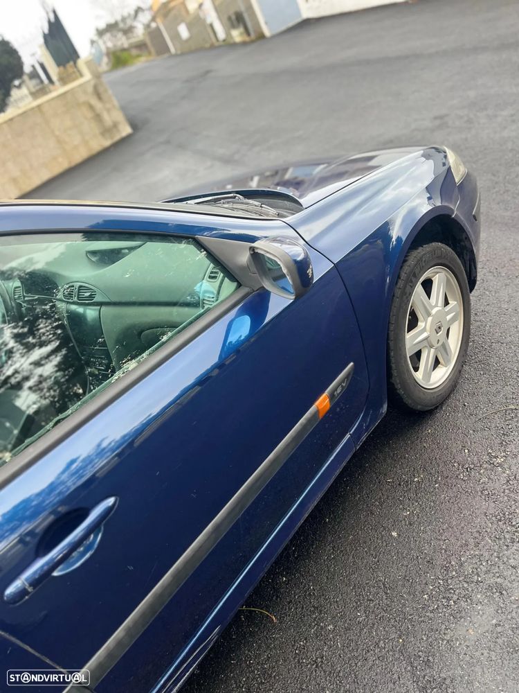 Renault Laguna 1.6 Expression - 8