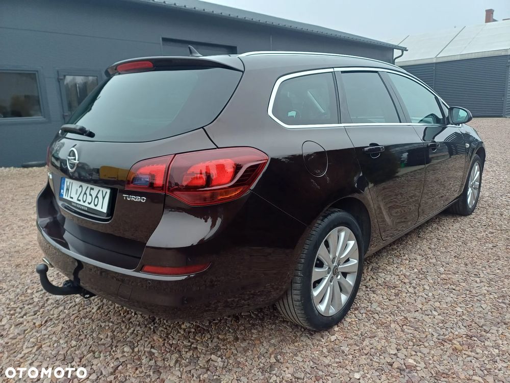 Opel Astra 1.4 Turbo Cosmo - 8