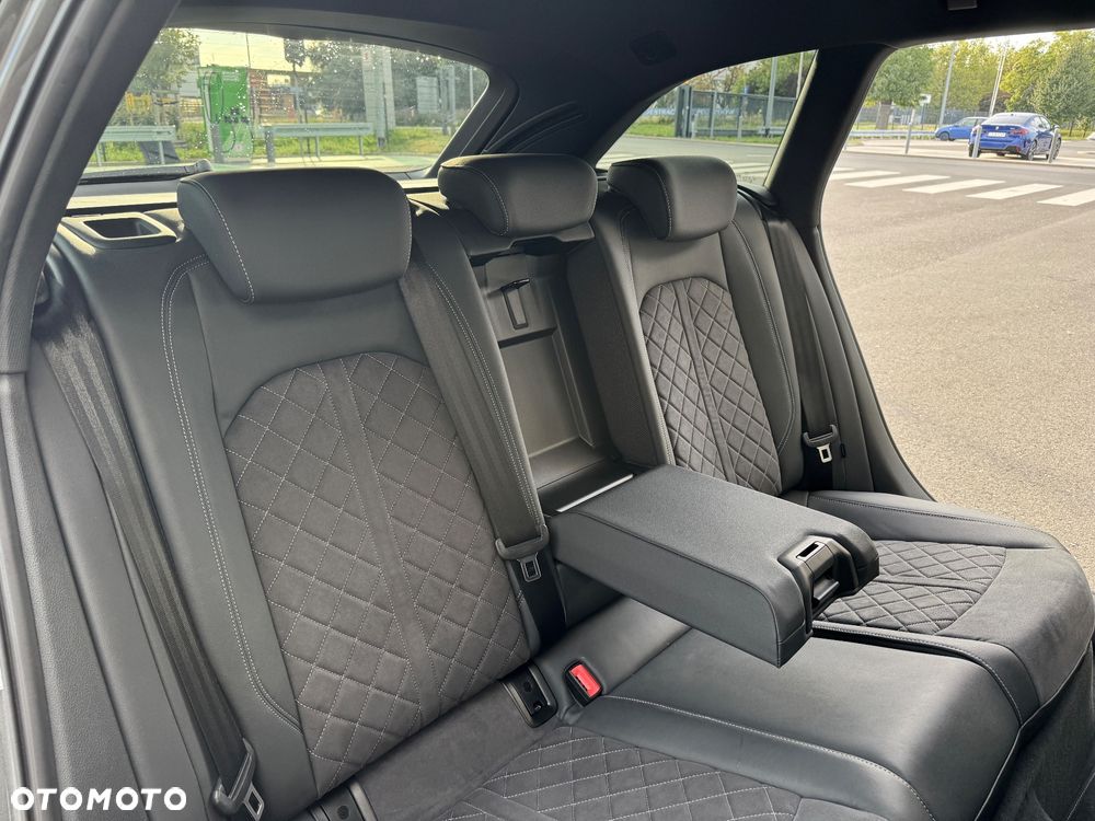 Audi A4 Avant 40 TDI mHEV Quattro S Line S tronic - 32
