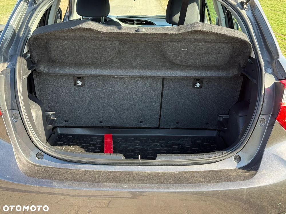 Toyota Yaris 1.5 Active - 16