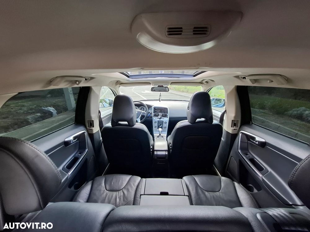 Volvo XC 60 - 6
