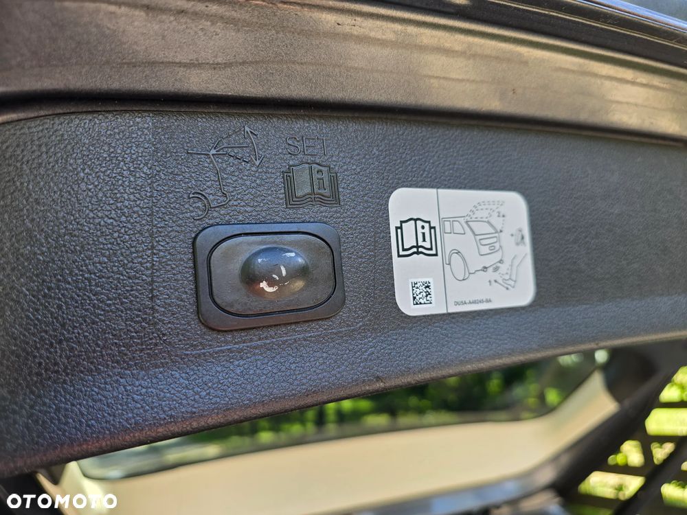 Ford Kuga 1.5 EcoBoost 2x4 Business Edition - 30