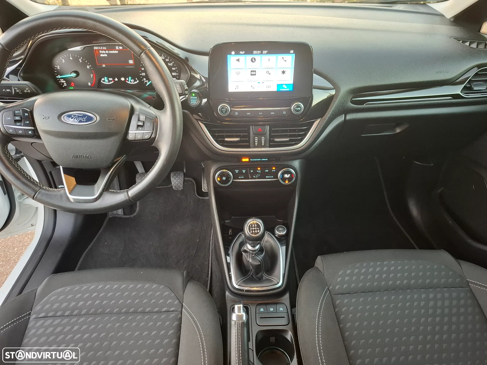 Ford Fiesta 1.0 EcoBoost Titanium - 24