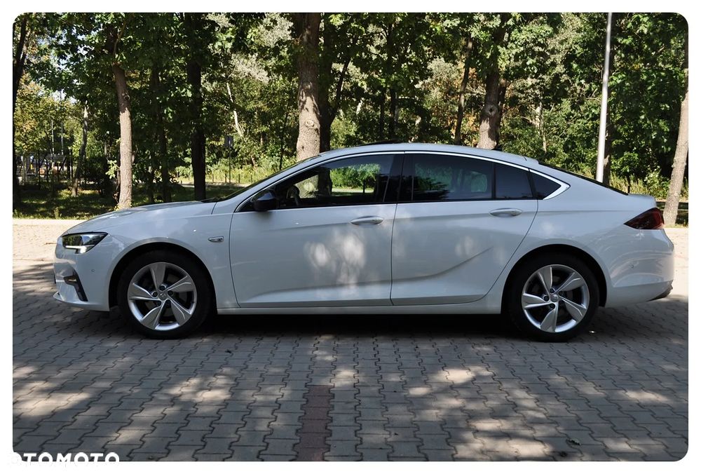 Opel Insignia 2.0 T Business Elegance S&S - 11