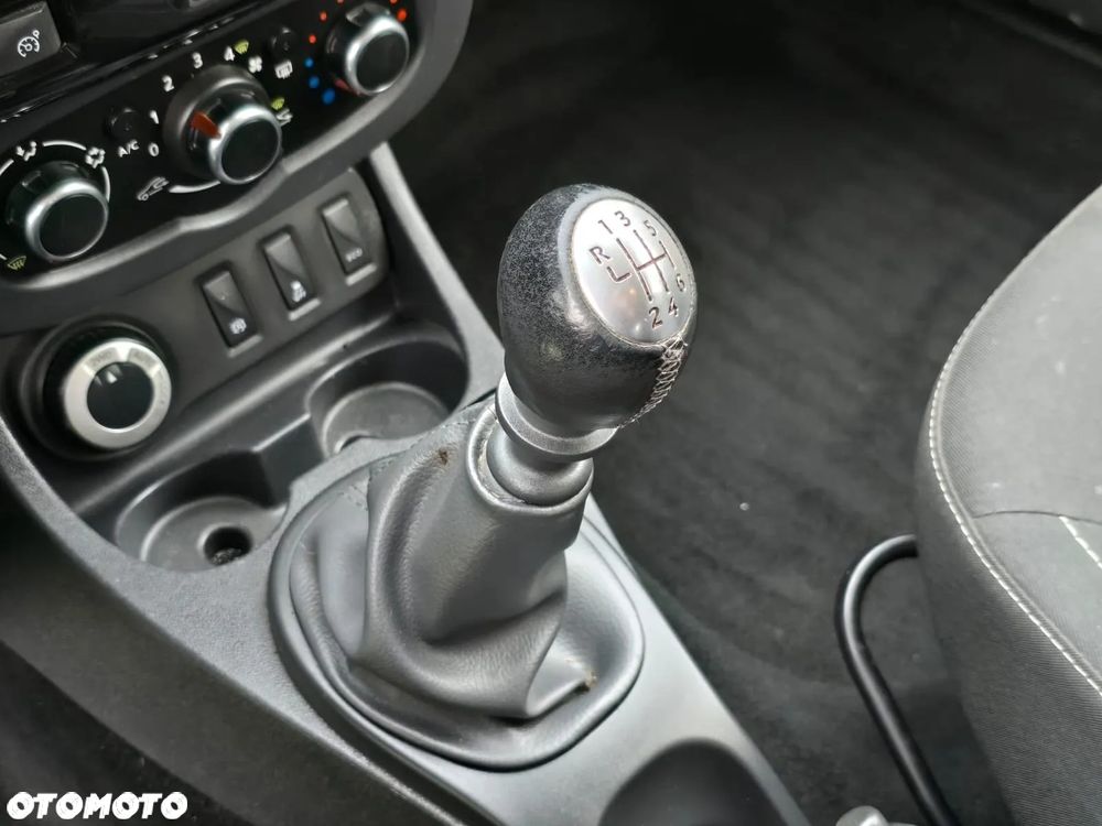 Dacia Duster 1.2 TCe Outdoor S&S - 12