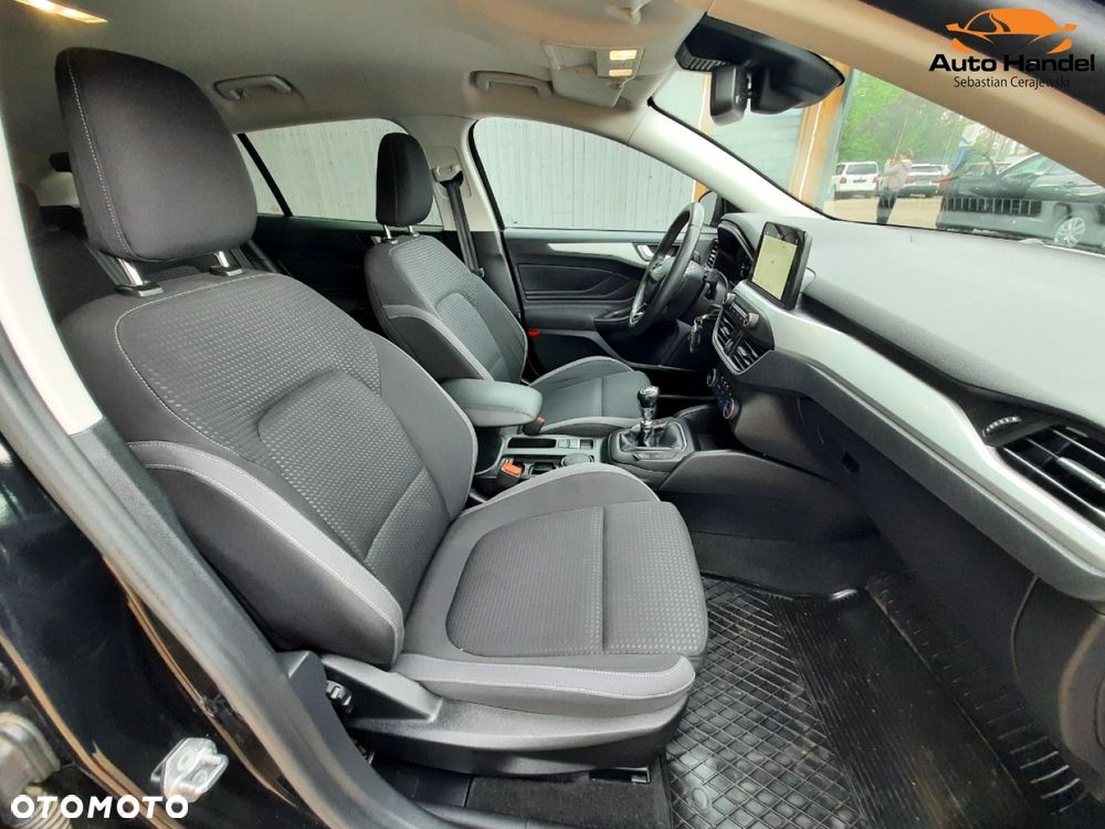 Ford Focus 1.5 EcoBlue STart-Stopp-System TITANIUM - 41