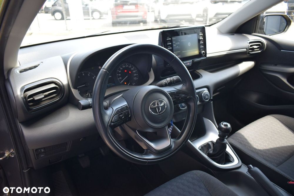 Toyota Yaris - 8