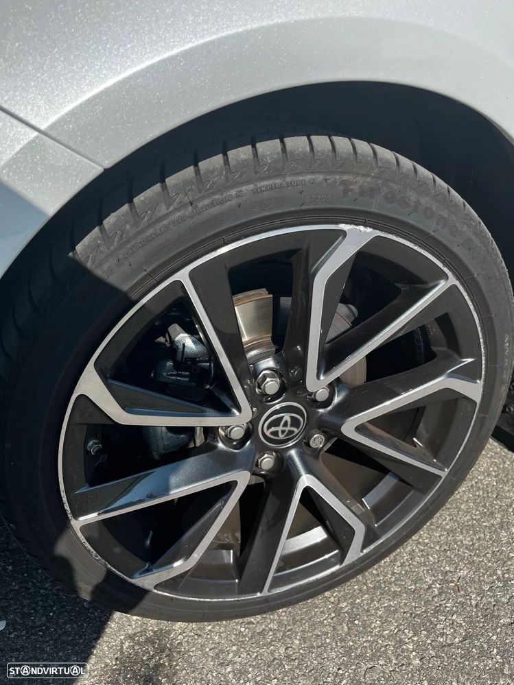 Toyota Corolla SD 1.8 Hybrid Luxury - 20