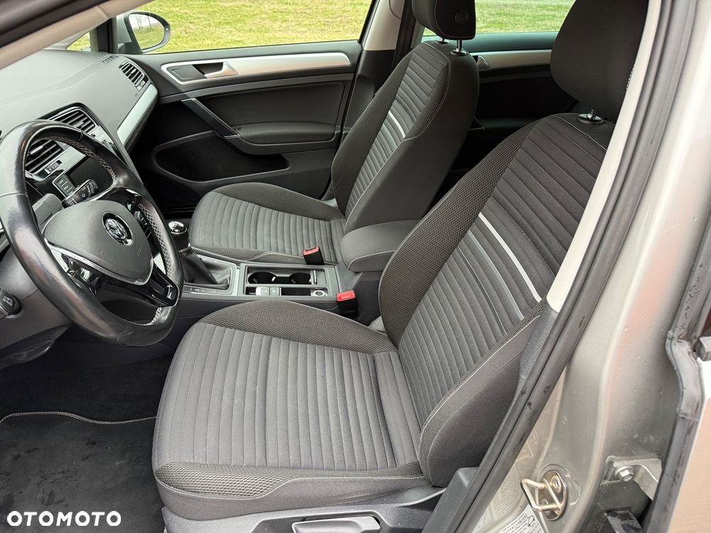 Volkswagen Golf 1.2 TSI BlueMotion Technology Cup - 12