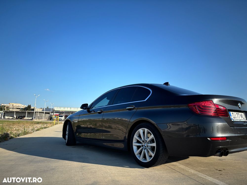 BMW Seria 5 520d Aut. Luxury Line - 3