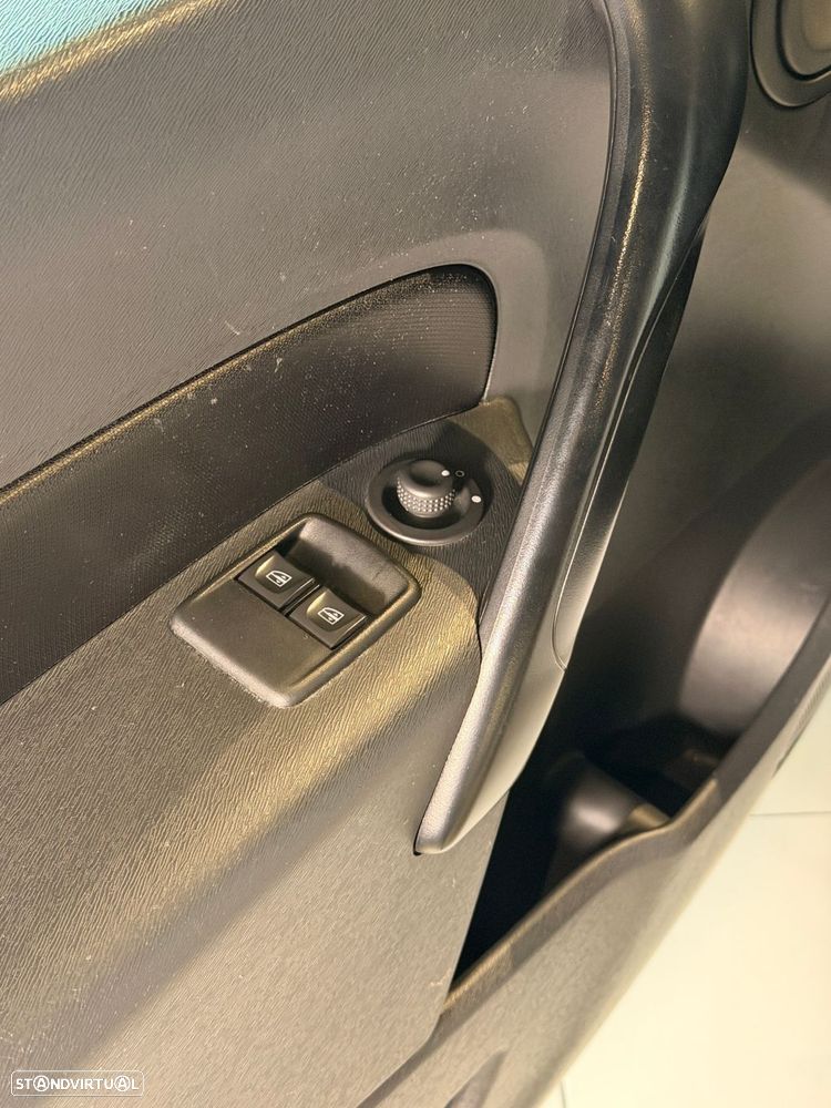 Renault Kangoo Outro - 29