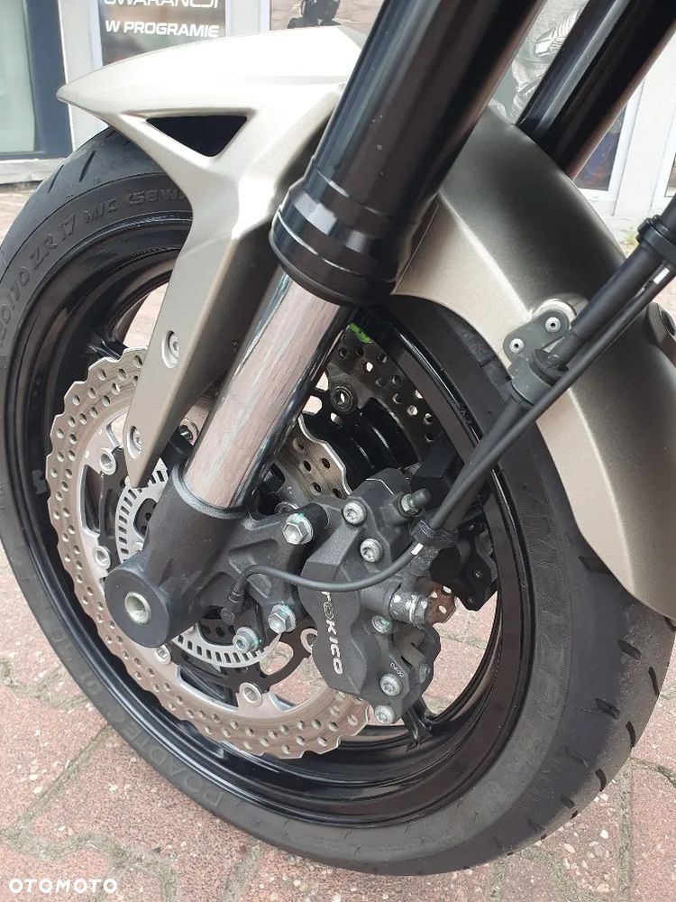 Kawasaki Versys 1000 - 8