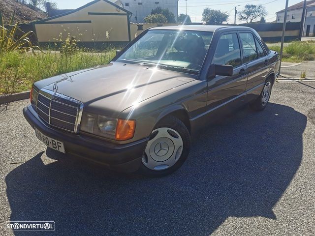 Mercedes-Benz A 190 - 1