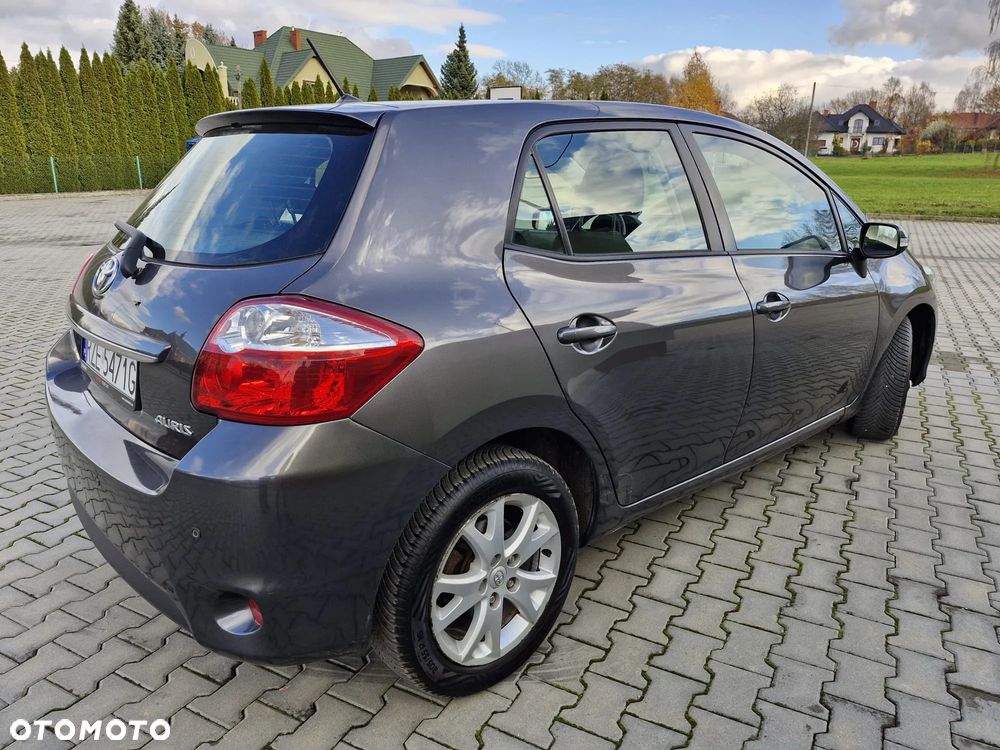 Toyota Auris - 3