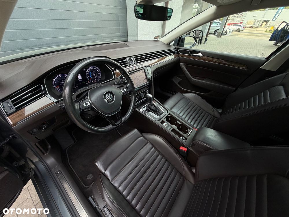 Volkswagen Passat 1.8 TSI BMT Highline DSG - 9