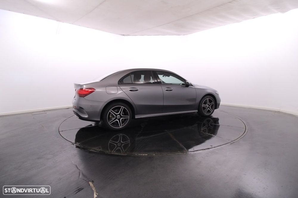 Mercedes-Benz A 250 - 9
