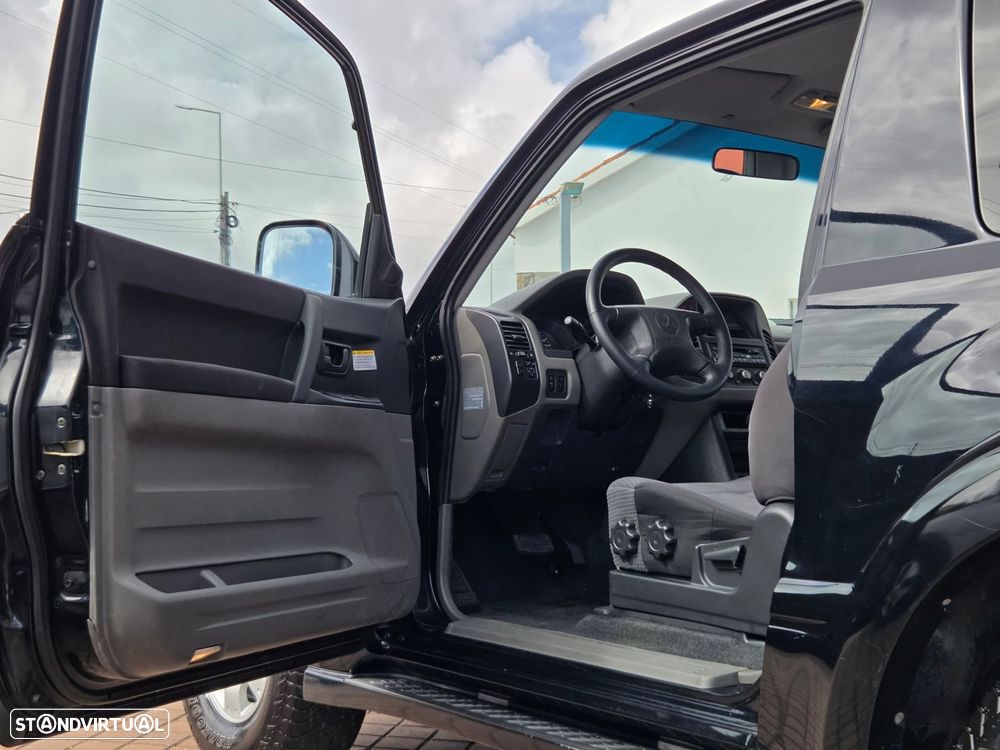 Mitsubishi Pajero 3.2 DI-D Auto Liberty - 11