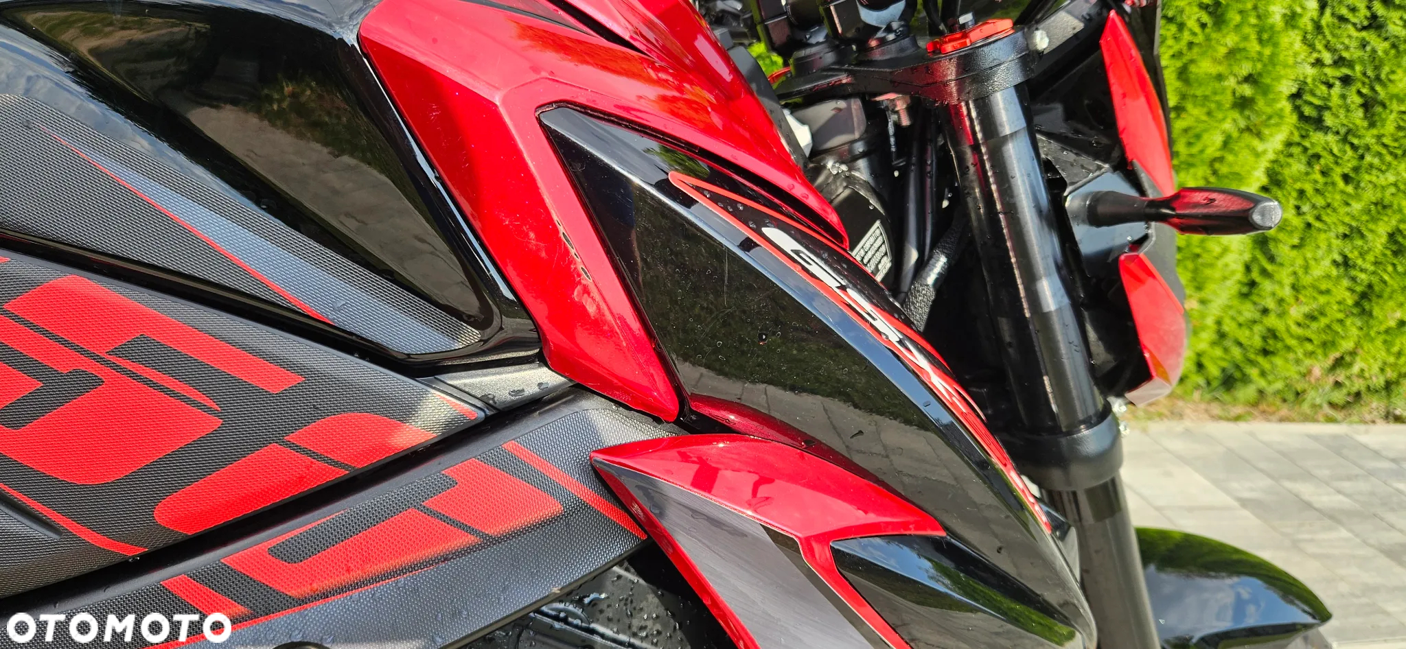 Suzuki GSX - 8