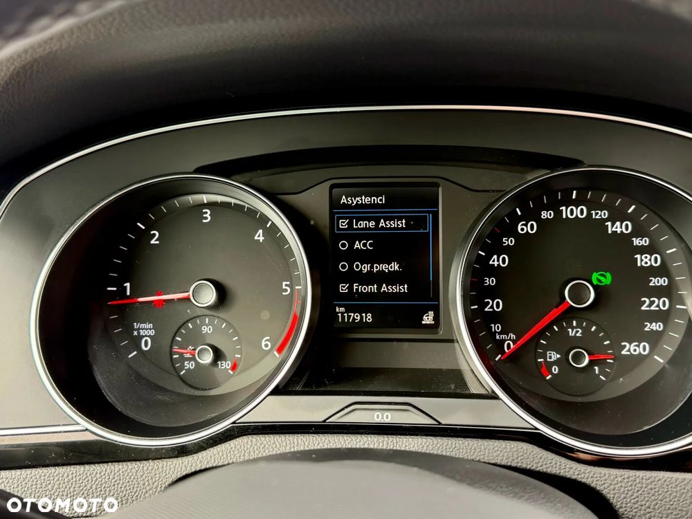 Volkswagen Passat 2.0 TDI EVO Elegance DSG - 16