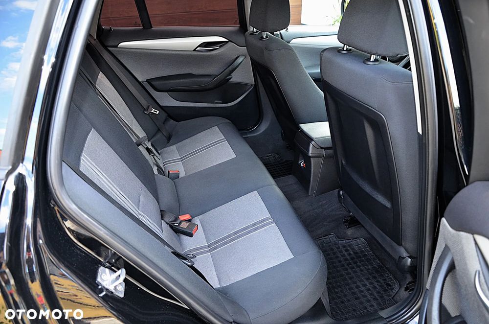 BMW X1 sDrive18d xLine - 20