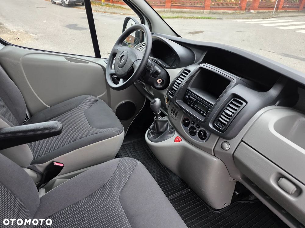 Opel Vivaro - 19