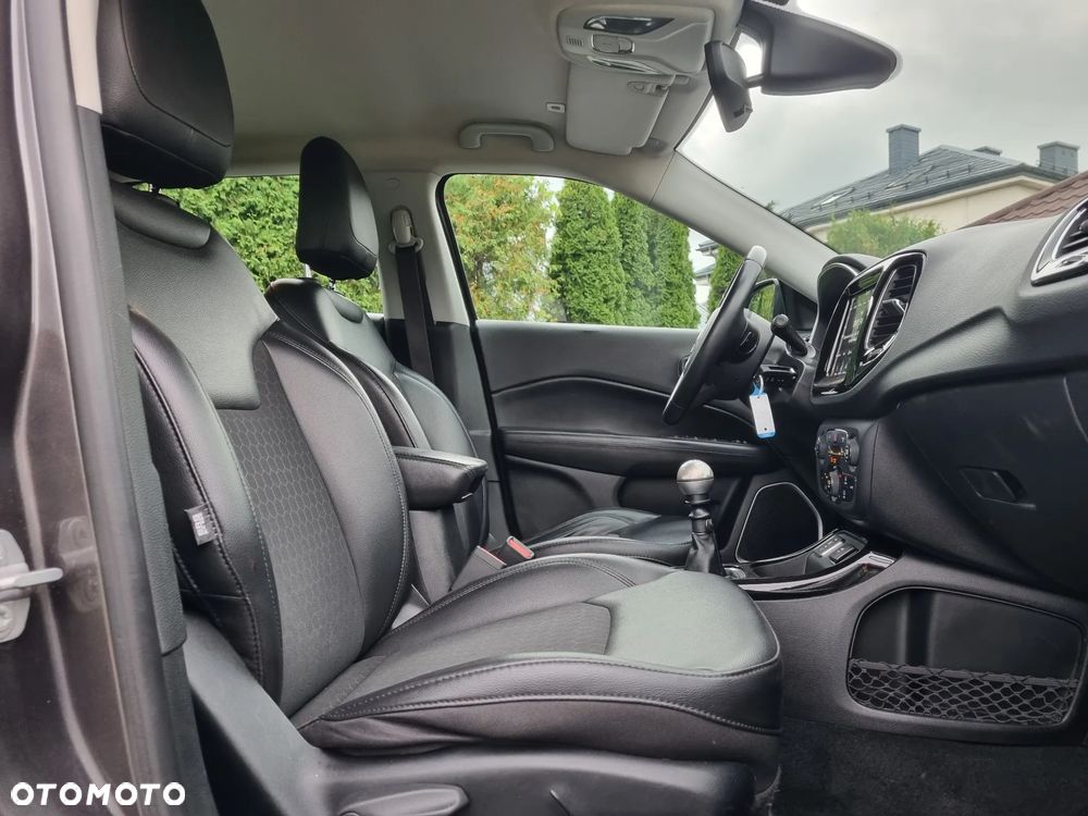 Jeep Compass 1.4 TMair Night Eagle FWD S&S - 19