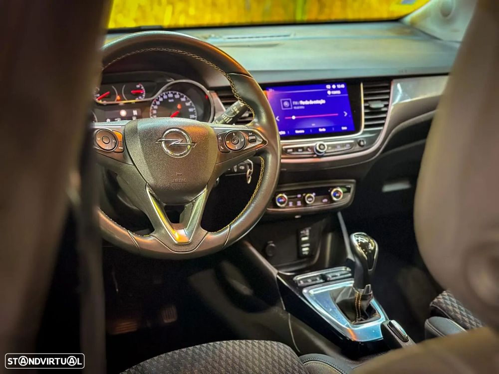 Opel Crossland X - 13