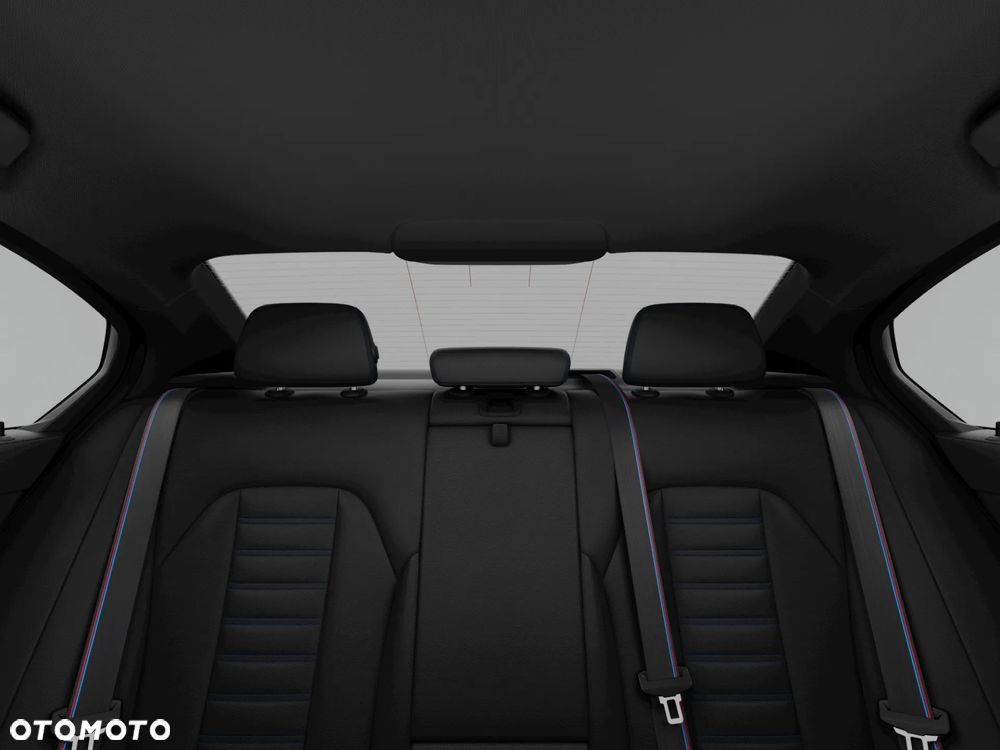 BMW Seria 3 330e PHEV M Sport sport - 8