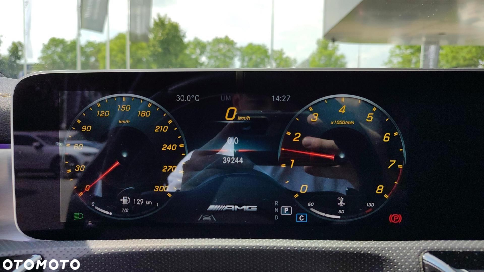 Mercedes-Benz CLA - 11