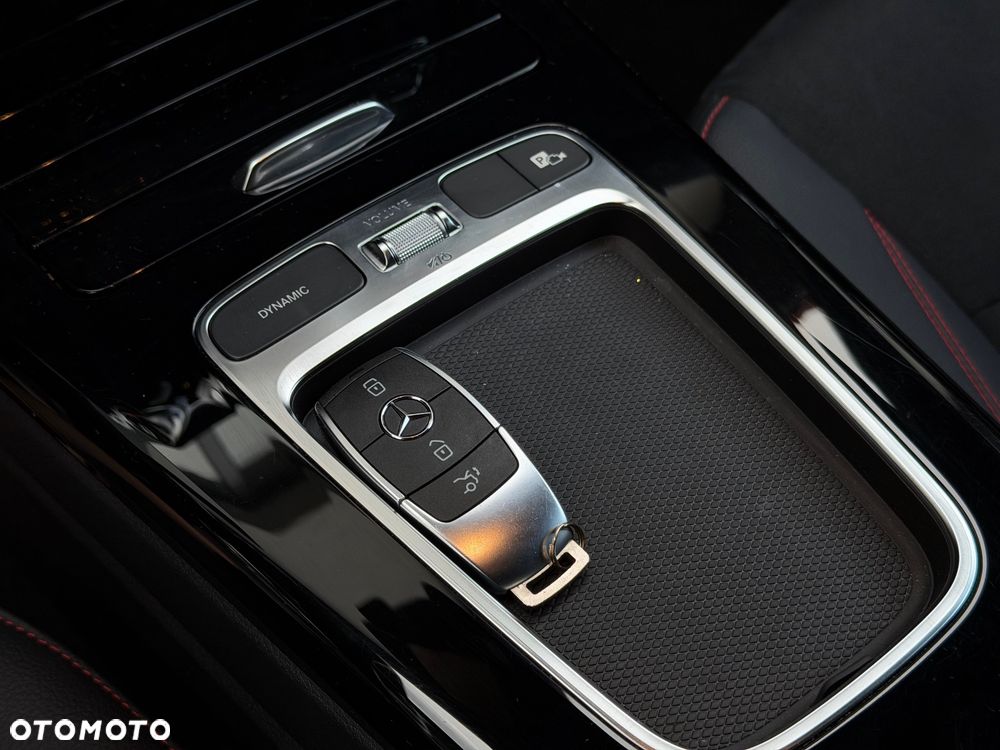 Mercedes-Benz CLA 220 AMG Line 7G-DCT - 21