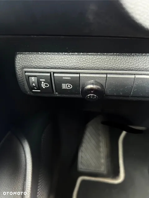 Toyota Corolla 1.8 Hybrid Comfort - 16